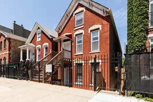 1624 W Beach Ave, Chicago, IL 60622 - Photo 1