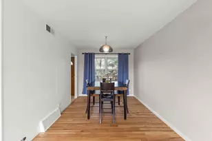 2308 Crabtree Ave, Woodridge, IL 60517 - Photo 5