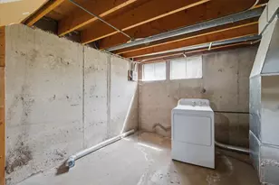 1140 E 81st St, Chicago, IL 60619 - Photo 37