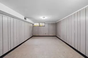1140 E 81st St, Chicago, IL 60619 - Photo 31