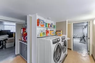 2130 N 75th Ct, Elmwood Park, IL 60707 - Photo 9