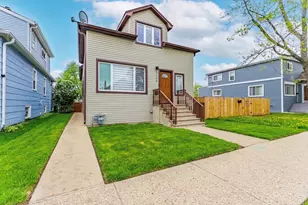 2130 N 75th Ct, Elmwood Park, IL 60707 - Photo 3