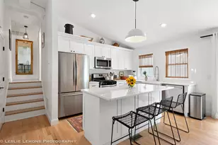 685 Milton Dr, Naperville, IL 60563 - Photo 7