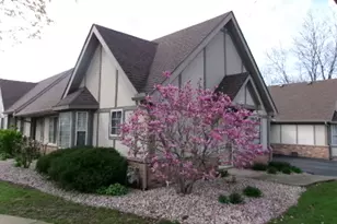 1785 Willow Cir Dr, Crest Hill, IL 60403 - Photo 1