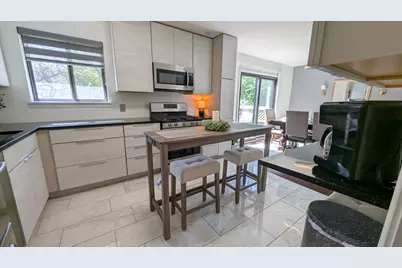 2417 Morrissey Park Drive, Champaign, IL 61822 - Photo 11