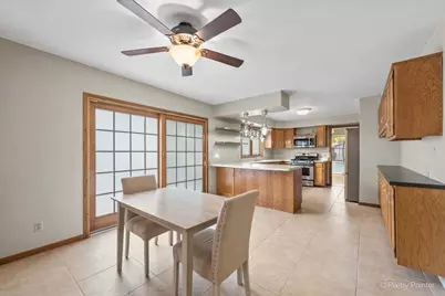 1045 Linda Lane, Lake Holiday, IL 60548 - Photo 19
