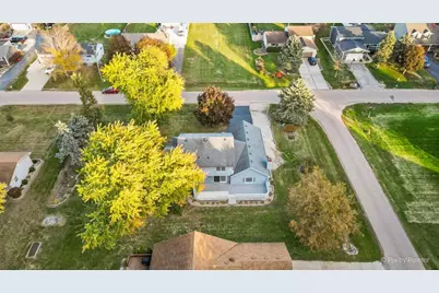 1045 Linda Lane, Lake Holiday, IL 60548 - Photo 51