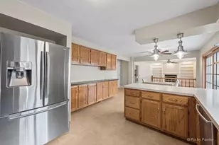 1045 Linda Ln, Lake Holiday, IL 60548 - Photo 13