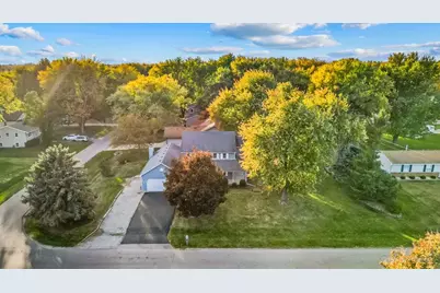 1045 Linda Lane, Lake Holiday, IL 60548 - Photo 49