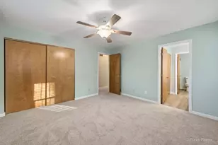 1045 Linda Ln, Lake Holiday, IL 60548 - Photo 41