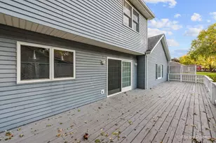 1045 Linda Ln, Lake Holiday, IL 60548 - Photo 17