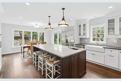 9515 Hamlin Avenue, Evanston, IL 60203 - Photo 7