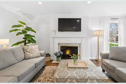 9515 Hamlin Avenue, Evanston, IL 60203 - Photo 5