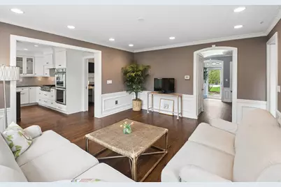 9515 Hamlin Avenue, Evanston, IL 60203 - Photo 15