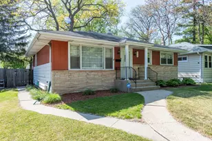 1316 N Ash St, Waukegan, IL 60085 - Photo 3
