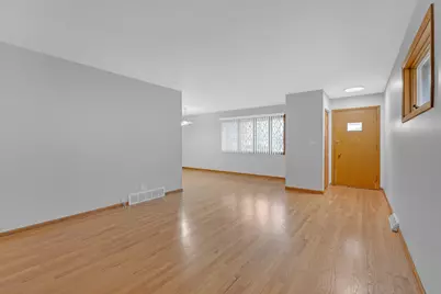 650 Patricia Lane, Des Plaines, IL 60016 - Photo 13