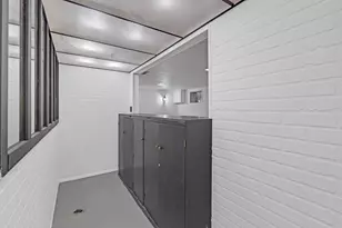 650 Patricia Ln, Des Plaines, IL 60016 - Photo 21