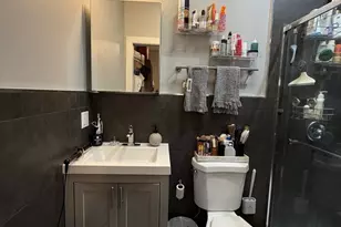 1472 W Erie St, Chicago, IL 60642 - Photo 7