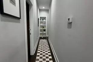 1472 W Erie St, Chicago, IL 60642 - Photo 9