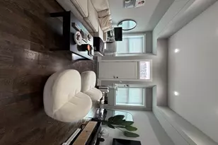 1472 W Erie St, Chicago, IL 60642 - Photo 15