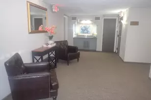 1127 S Old Wilke Rd, Arlington Heights, IL 60005 - Photo 23
