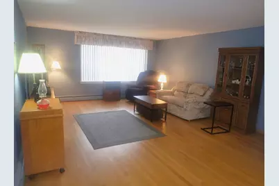1127 S Old Wilke Road #101, Arlington Heights, IL 60005 - Photo 7