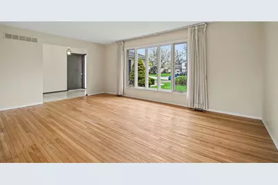 3941 Roslyn Road, Downers Grove, IL 60515 - Photo 3