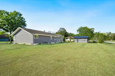 750 Forest Park Drive, Dixon, IL 61021 - Photo 29