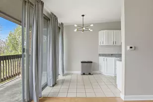 5500 Hillcrest Ln, Lisle, IL 60532 - Photo 7