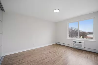 1117 S Old Wilke Road #402, Arlington Heights, IL 60005 - Photo 9