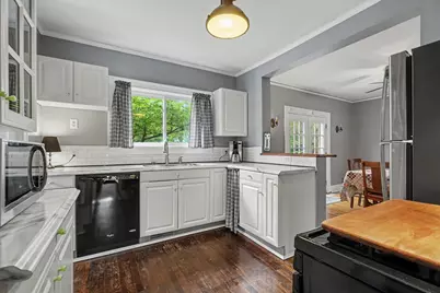 1104 W Green Street, Champaign, IL 61821 - Photo 13