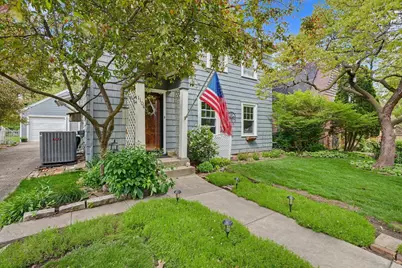 1104 W Green Street, Champaign, IL 61821 - Photo 3