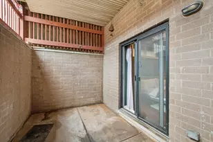 1543 W Sherwin Ave, Chicago, IL 60626 - Photo 19