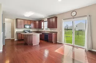 1452 Ruby Dr, Yorkville, IL 60560 - Photo 5