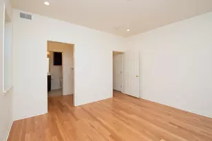 3013 N Clybourn St, Chicago, IL 60618 - Photo 17