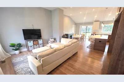 431 Springhill Drive, Roselle, IL 60172 - Photo 3