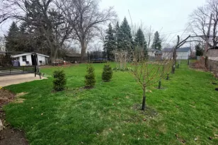 431 Springhill Dr, Roselle, IL 60172 - Photo 23