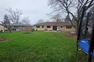 431 Springhill Dr, Roselle, IL 60172 - Photo 27