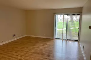 7373 Blackburn Ave, Downers Grove, IL 60516 - Photo 3