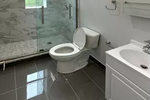 1444 W Erie St, Chicago, IL 60642 - Photo 5