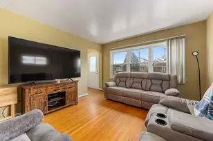 4026 Clarence Ave, Stickney, IL 60402 - Photo 5