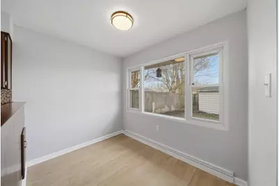 808 W 15th Street, Sterling, IL 61081 - Photo 15