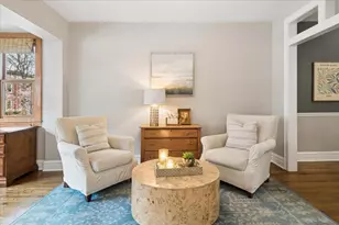 811 Clarence Ave, Oak Park, IL 60304 - Photo 3