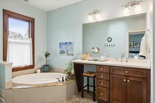 811 Clarence Ave, Oak Park, IL 60304 - Photo 21