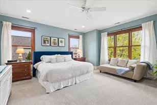 811 Clarence Ave, Oak Park, IL 60304 - Photo 19