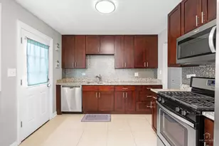 8932 S 85th Ct, Hickory Hills, IL 60457 - Photo 13