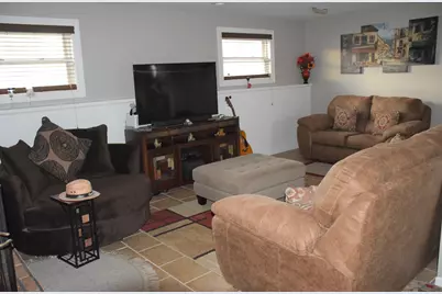 986 Yorkshire Drive, Hanover Park, IL 60133 - Photo 11