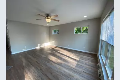1328 Dean Street, Centralia, IL 62801 - Photo 3