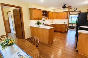 4516 Hillside Ct, Crystal Lake, IL 60012 - Photo 7