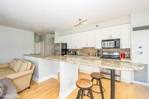 330 N Jefferson St, Chicago, IL 60661 - Photo 7